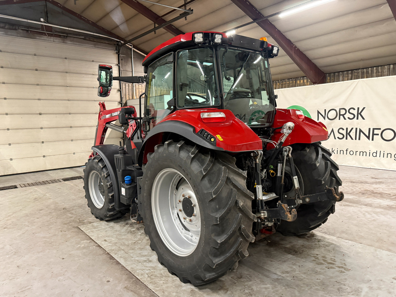 CASE IH Luxxum 120 - Трактор: фото 3 CASE IH Luxxum 120 - Трактор: фото 3