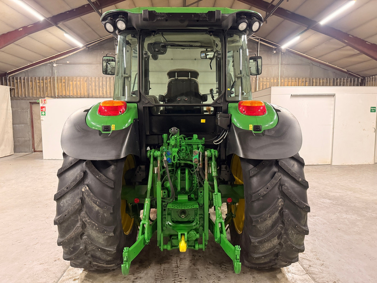 John Deere 6100MC 40 km/t - Трактор: фото 4 John Deere 6100MC 40 km/t - Трактор: фото 4