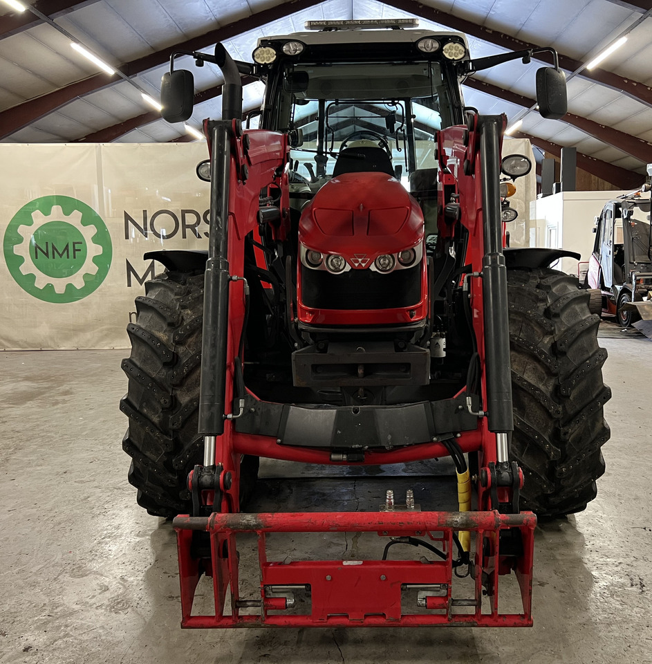 Massey Ferguson 5613 Dyna 6 - Трактор: фото 3 Massey Ferguson 5613 Dyna 6 - Трактор: фото 3