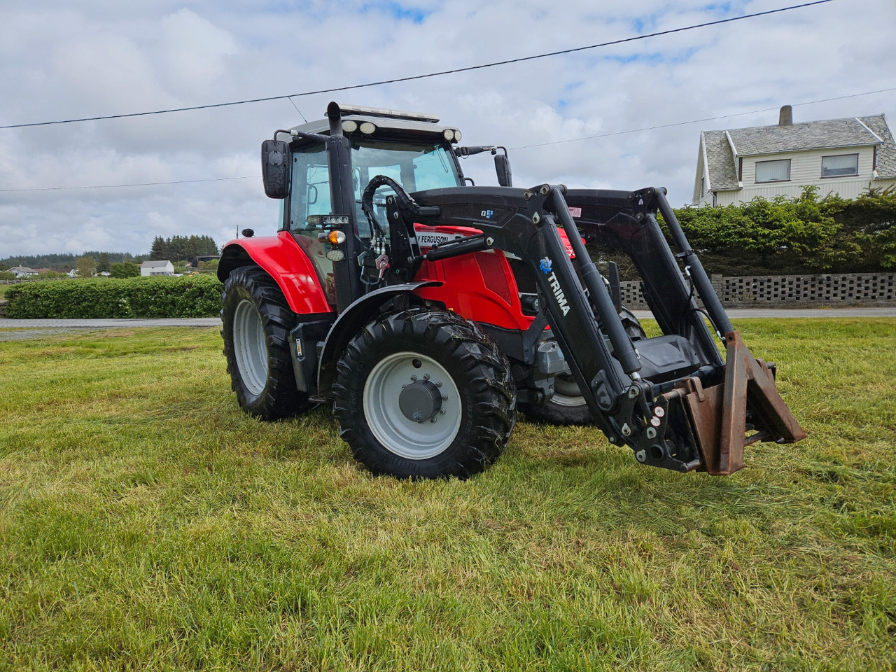 Massey Ferguson 6715S Dyna VT - Трактор: фото 1 Massey Ferguson 6715S Dyna VT - Трактор: фото 1