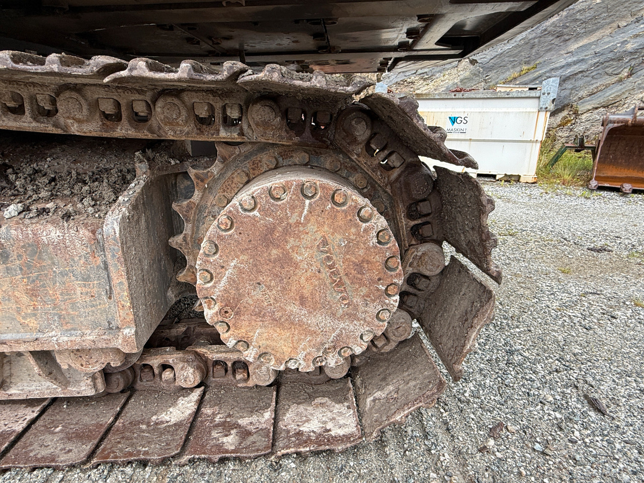 Гусеничный экскаватор Volvo EC250DL med Montabert tårn: фото 15