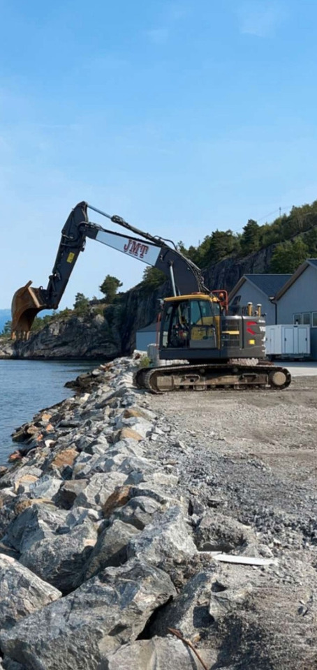 Volvo ECR235EL - Гусеничный экскаватор: фото 1 Volvo ECR235EL - Гусеничный экскаватор: фото 1