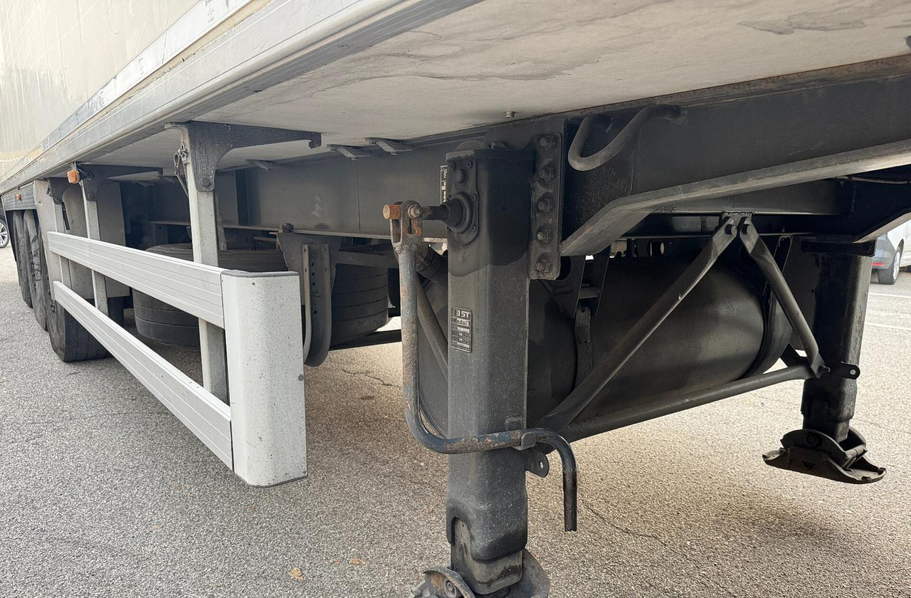 Полуприцеп-рефрижератор SEMIRIMORCHIO FRIGO CHEREAU: фото 19 Полуприцеп-рефрижератор SEMIRIMORCHIO FRIGO CHEREAU: фото 19