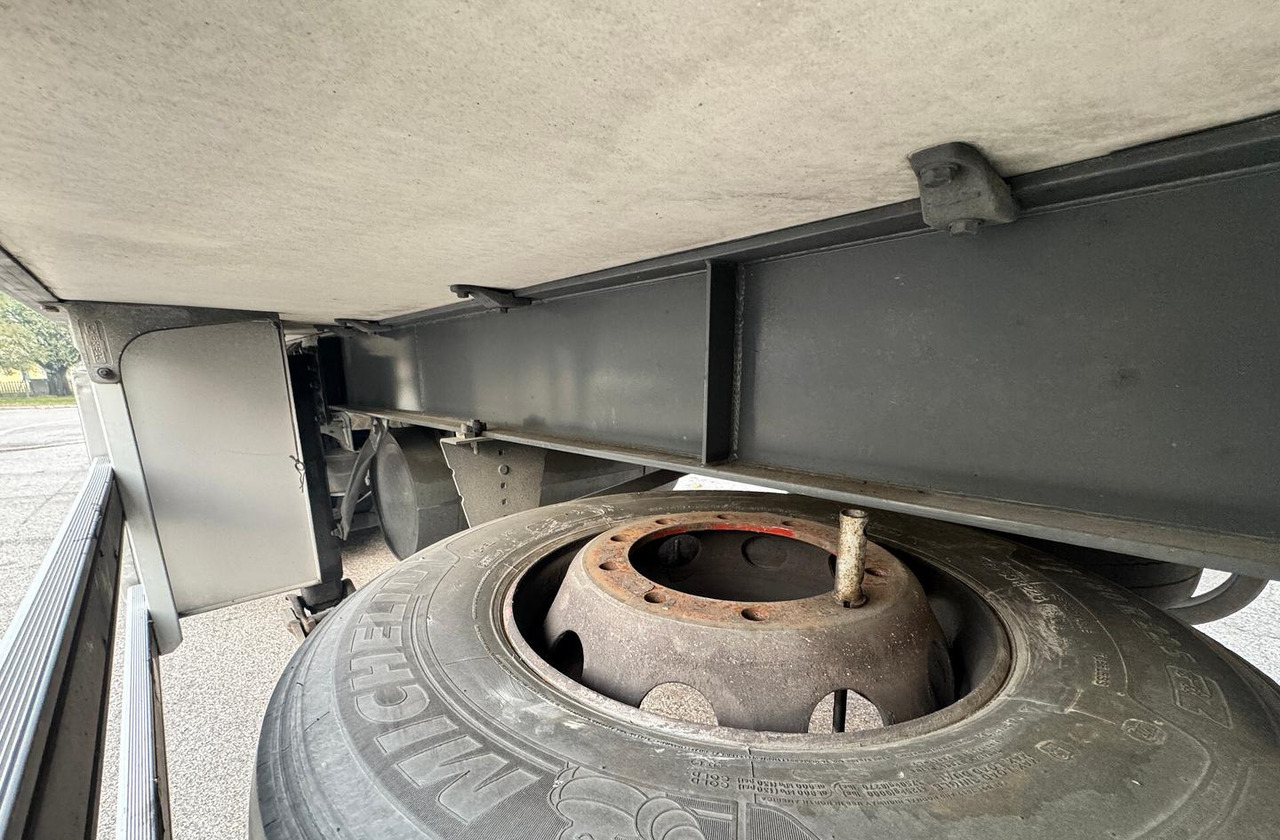 Полуприцеп-рефрижератор SEMIRIMORCHIO FRIGO CHEREAU: фото 11 Полуприцеп-рефрижератор SEMIRIMORCHIO FRIGO CHEREAU: фото 11