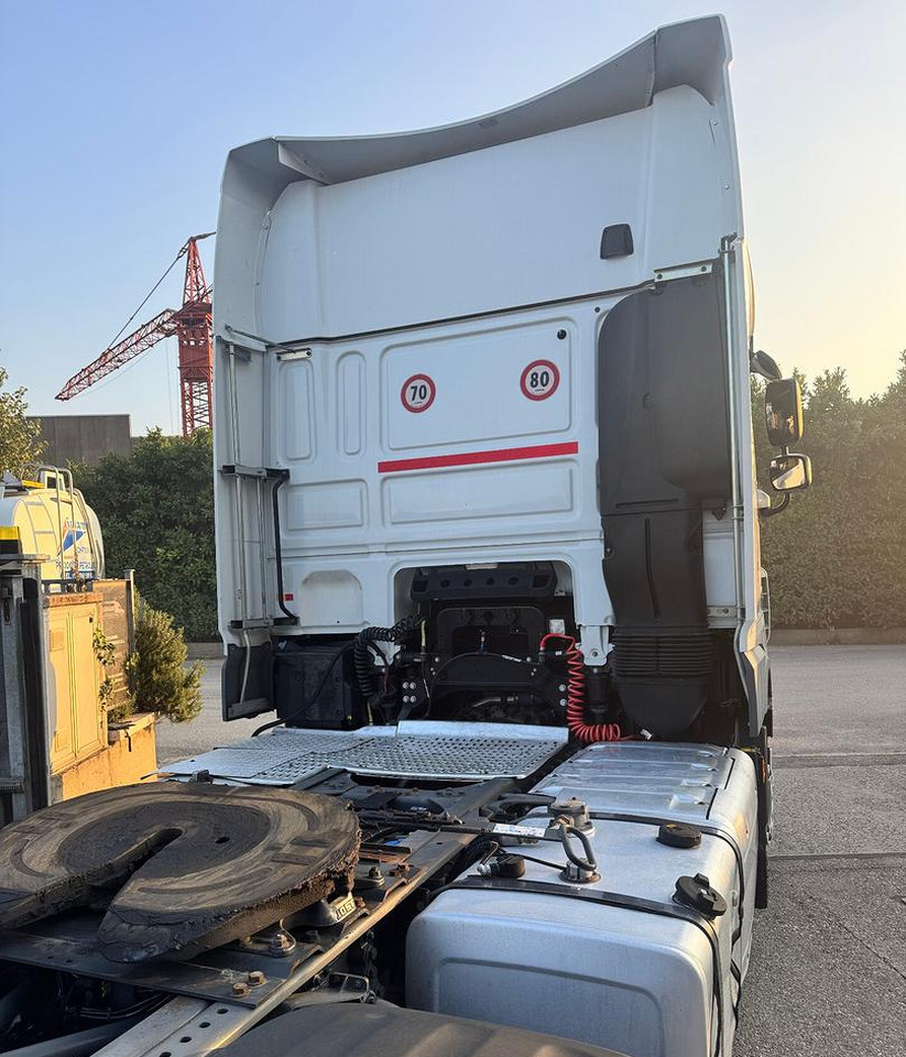 Тягач DAF XF 460 FT - 2017 - IMPIANTO RIBALTABILE: фото 6 Тягач DAF XF 460 FT - 2017 - IMPIANTO RIBALTABILE: фото 6