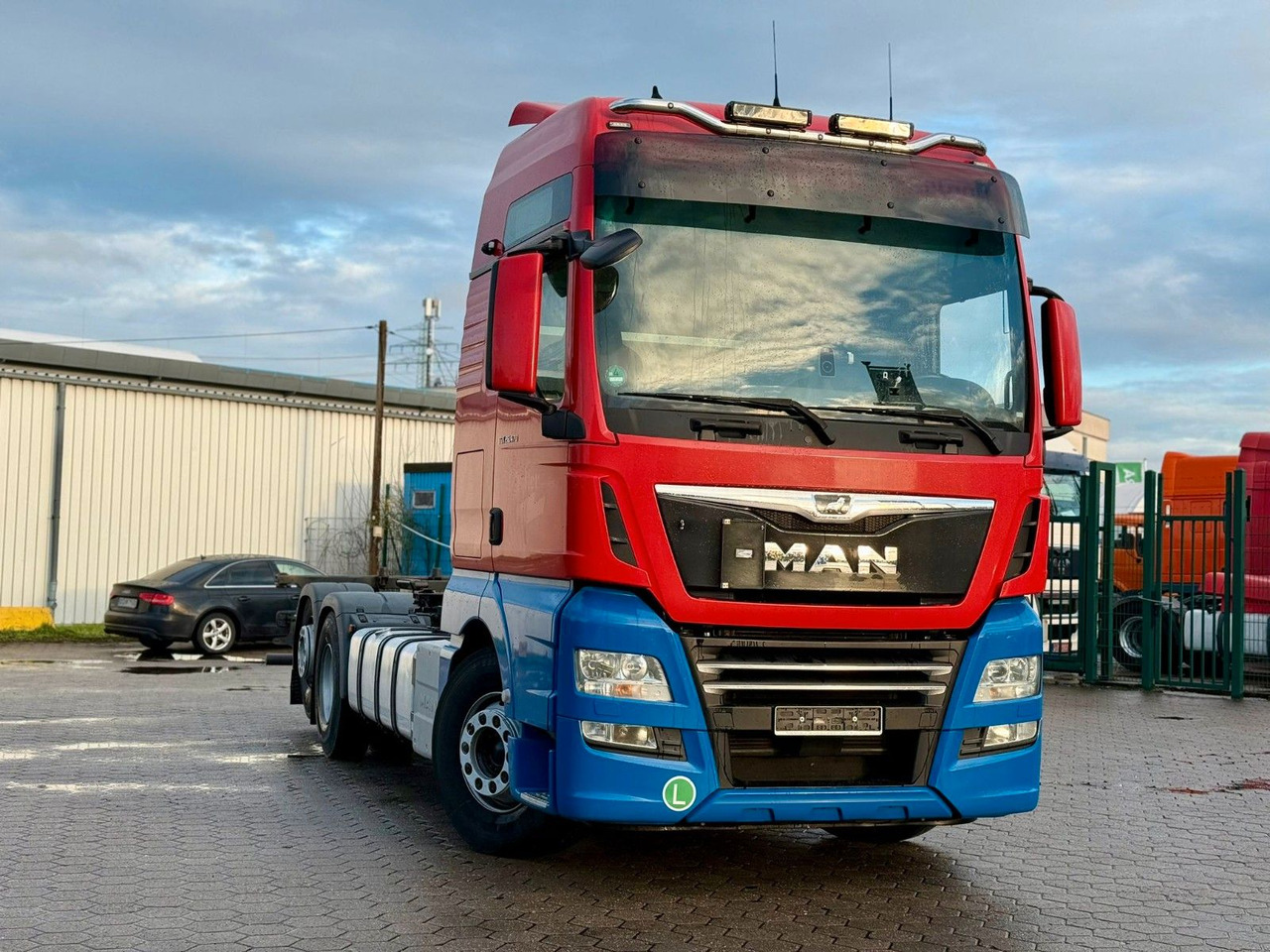 MAN TGX 26.470 XXL 6x2 BDF+Retarter +Standklima - Грузовик-контейнеровоз/ Сменный кузов: фото 1 MAN TGX 26.470 XXL 6x2 BDF+Retarter +Standklima - Грузовик-контейнеровоз/ Сменный кузов: фото 1