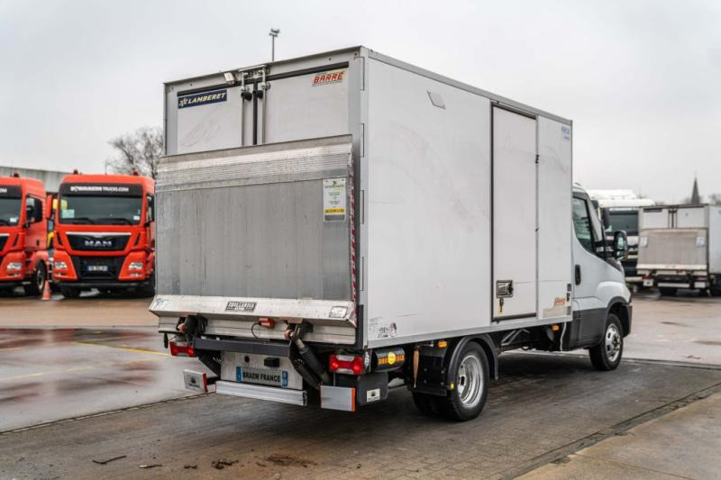 Iveco DAILY 35.180 +CARRIER + DHOLLANDIA - Фургон-рефрижератор: фото 4 Iveco DAILY 35.180 +CARRIER + DHOLLANDIA - Фургон-рефрижератор: фото 4
