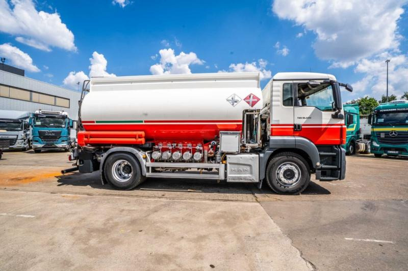 MAN TGS 18.400 // CUVE ALU MAGYAR 13.500L + 5 COMP - Грузовик-цистерна: фото 3 MAN TGS 18.400 // CUVE ALU MAGYAR 13.500L + 5 COMP - Грузовик-цистерна: фото 3