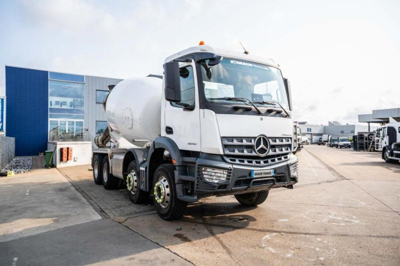 Mercedes AROCS 3240 BB+STETTER 9m3 - Автобетоносмеситель: фото 2 Mercedes AROCS 3240 BB+STETTER 9m3 - Автобетоносмеситель: фото 2