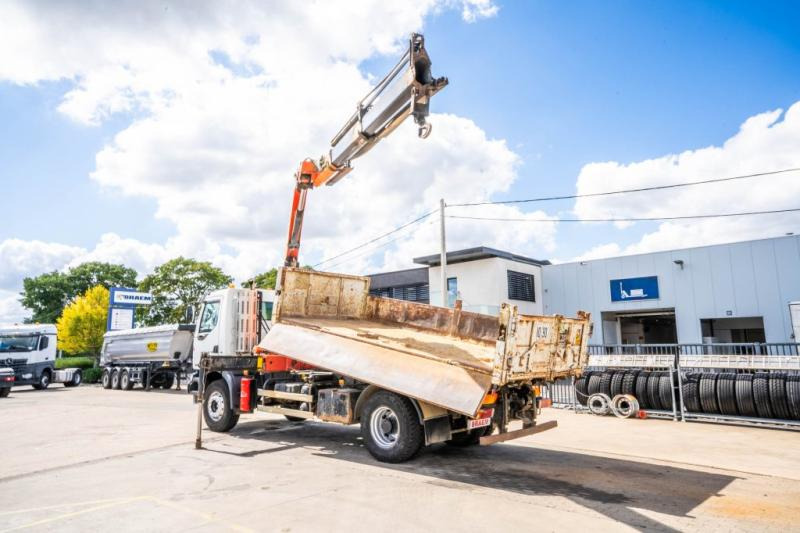 Renault KERAX 320 DCI +BIBENNE+PALFINGER 12Ton/m/2 EXT. - Самосвал, Автоманипулятор: фото 5 Renault KERAX 320 DCI +BIBENNE+PALFINGER 12Ton/m/2 EXT. - Самосвал, Автоманипулятор: фото 5