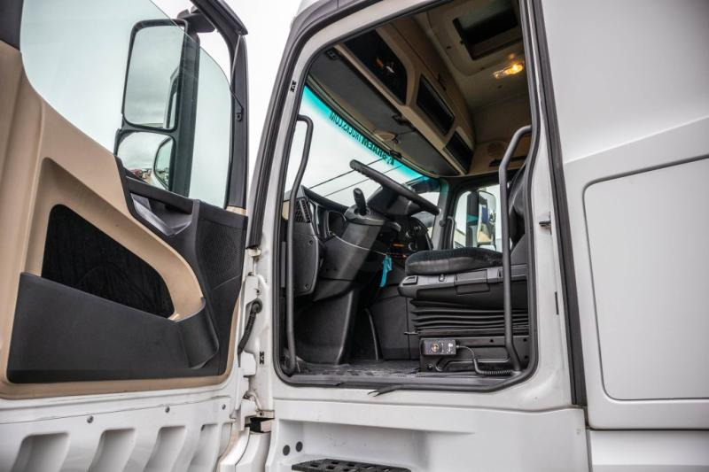 Тягач Mercedes ACTROS 1845 LS: фото 6