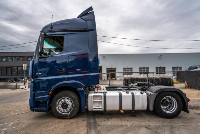 Тягач Mercedes ACTROS 1846 LS: фото 6 Тягач Mercedes ACTROS 1846 LS: фото 6