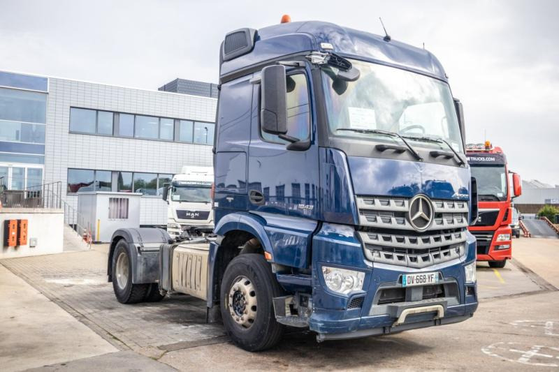 Mercedes AROCS(NO ACTROS) 1843 LS+HYDR - Тягач: фото 2 Mercedes AROCS(NO ACTROS) 1843 LS+HYDR - Тягач: фото 2