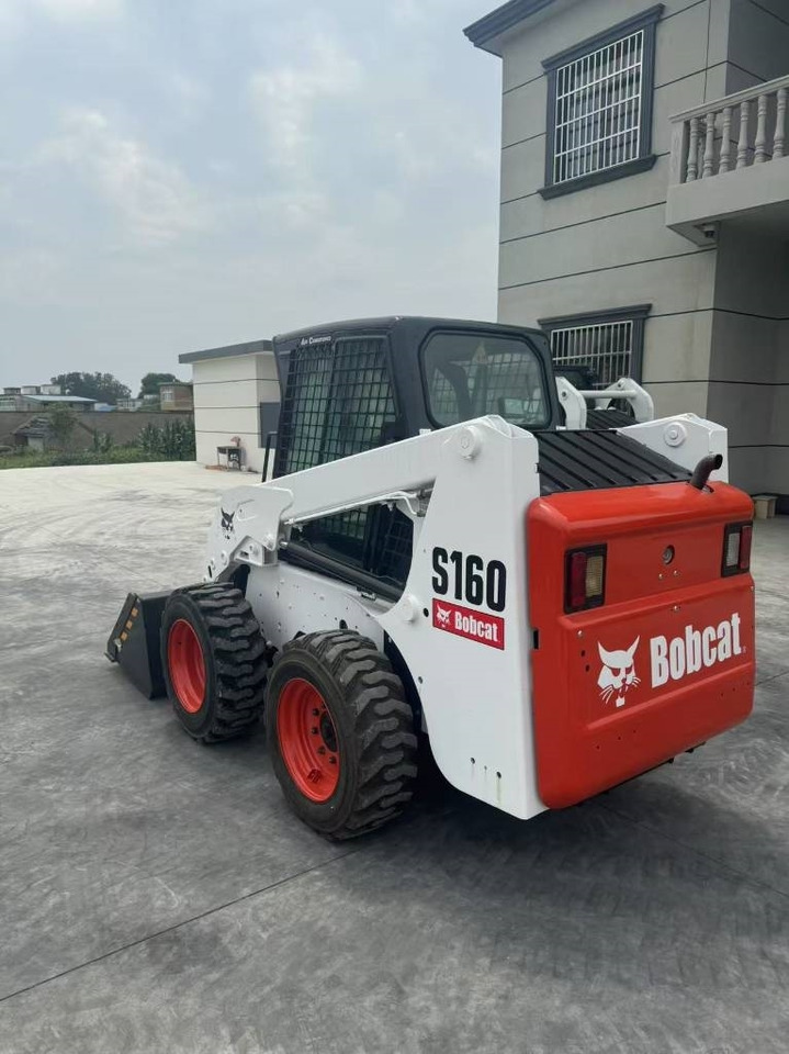 Bobcat S 160 - Мини-погрузчик с бортовым поворотом: фото 5 Bobcat S 160 - Мини-погрузчик с бортовым поворотом: фото 5