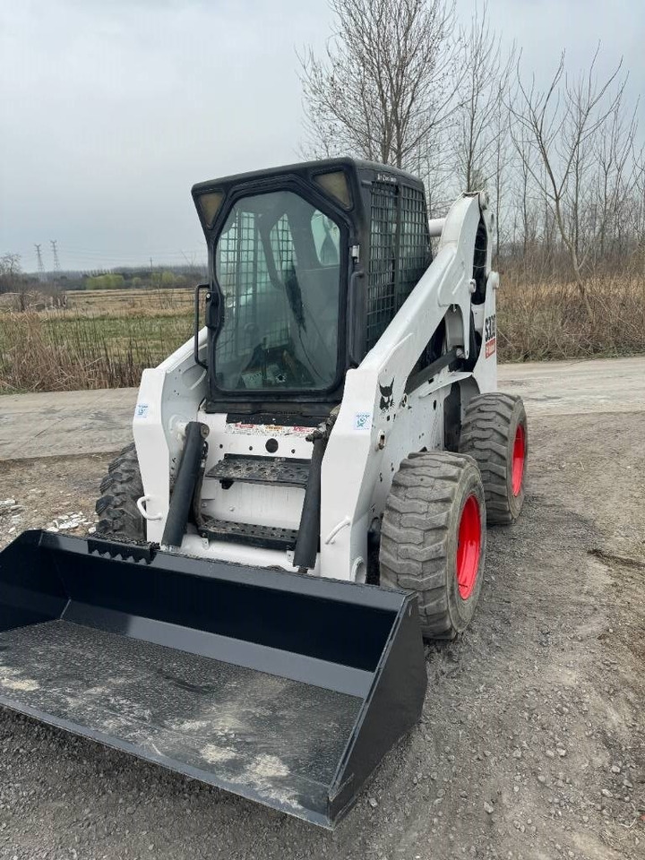 Bobcat S 300 - Мини-погрузчик с бортовым поворотом: фото 3 Bobcat S 300 - Мини-погрузчик с бортовым поворотом: фото 3