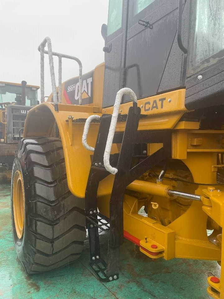 CAT 966 H - Колёсный погрузчик: фото 3 CAT 966 H - Колёсный погрузчик: фото 3