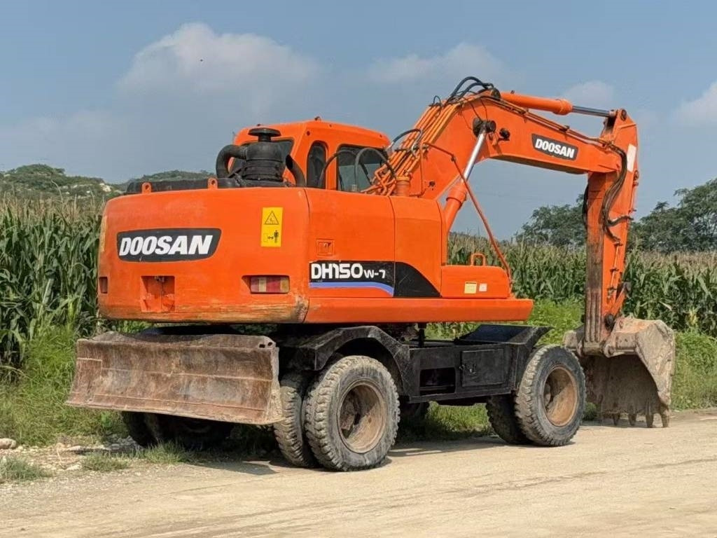 Doosan DH 150 W-7 - Гусеничный экскаватор: фото 3 Doosan DH 150 W-7 - Гусеничный экскаватор: фото 3