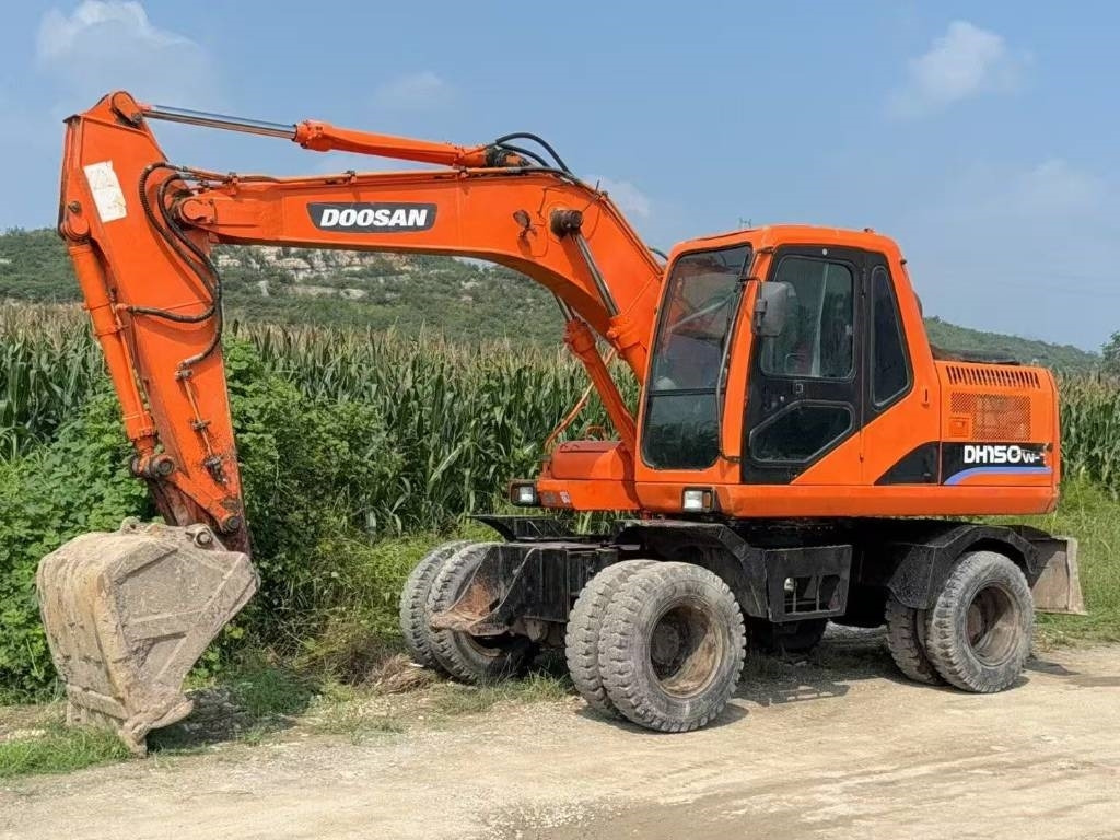 Doosan DH 150 W-7 - Гусеничный экскаватор: фото 2 Doosan DH 150 W-7 - Гусеничный экскаватор: фото 2