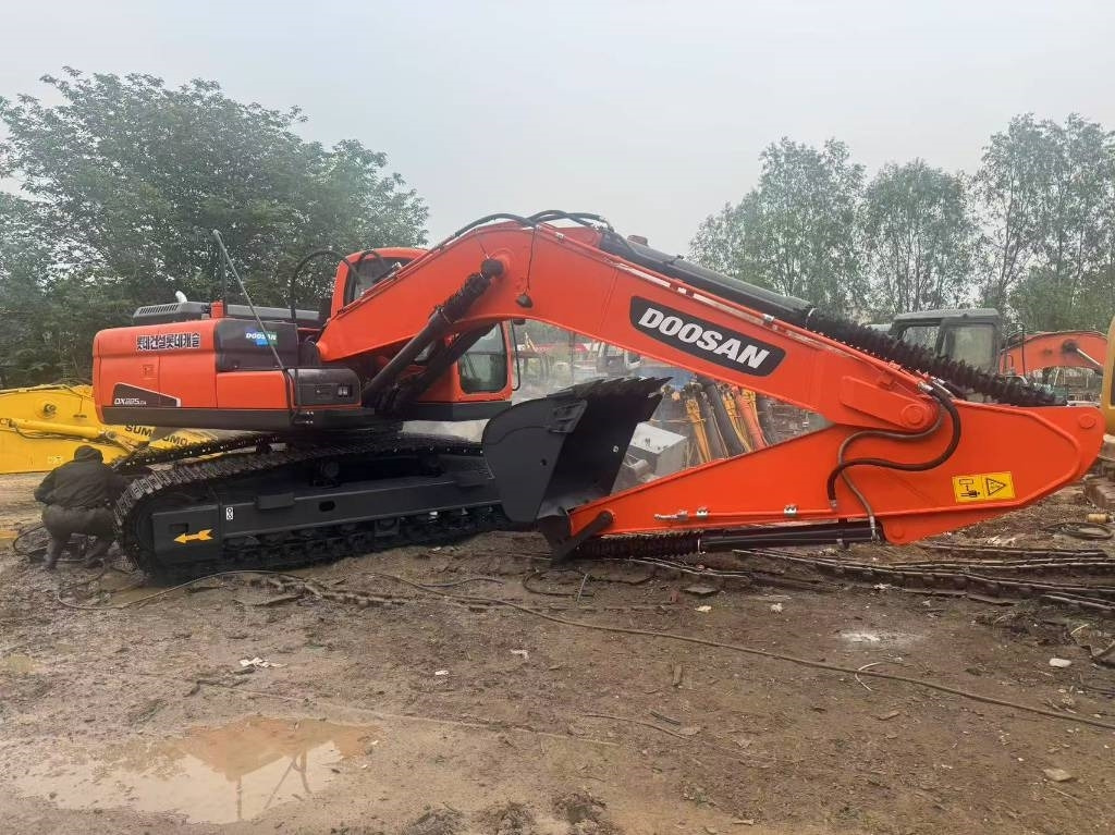 Doosan DX 225 LCA - Гусеничный экскаватор: фото 3 Doosan DX 225 LCA - Гусеничный экскаватор: фото 3