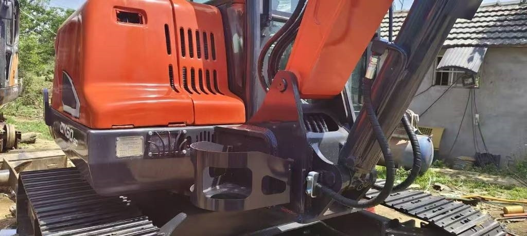 Гусеничный экскаватор Doosan DX 60 [ Copy ]: фото 6