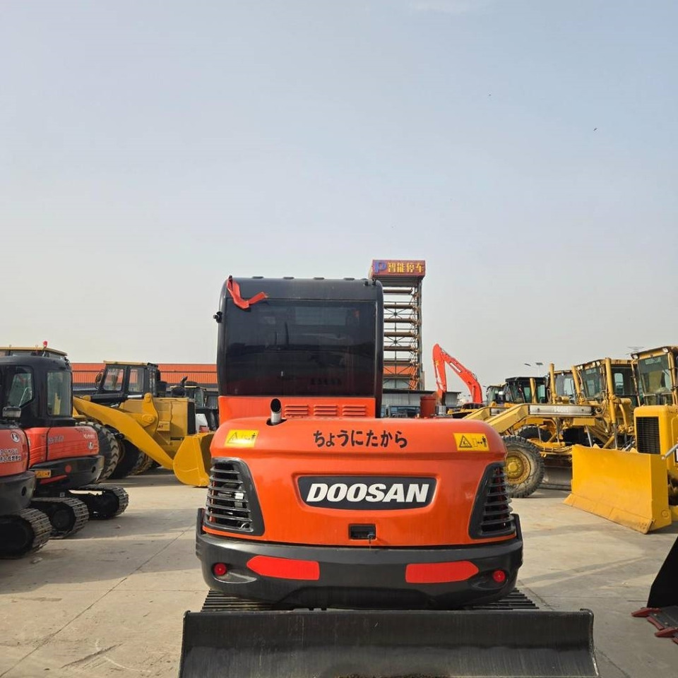 Doosan DX 60  - Мини-экскаватор: фото 4 Doosan DX 60  - Мини-экскаватор: фото 4