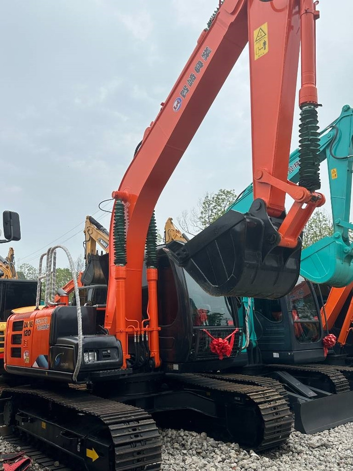 Hitachi ZX 120 - Гусеничный экскаватор: фото 2 Hitachi ZX 120 - Гусеничный экскаватор: фото 2
