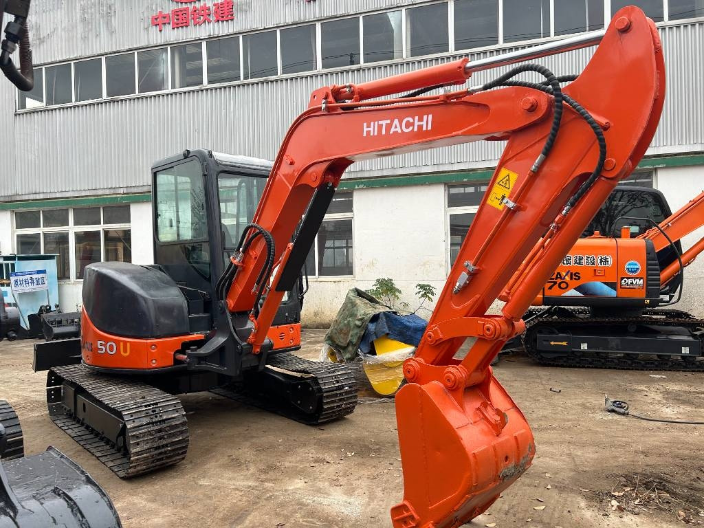Hitachi ZX 50 - Мини-экскаватор: фото 1 Hitachi ZX 50 - Мини-экскаватор: фото 1