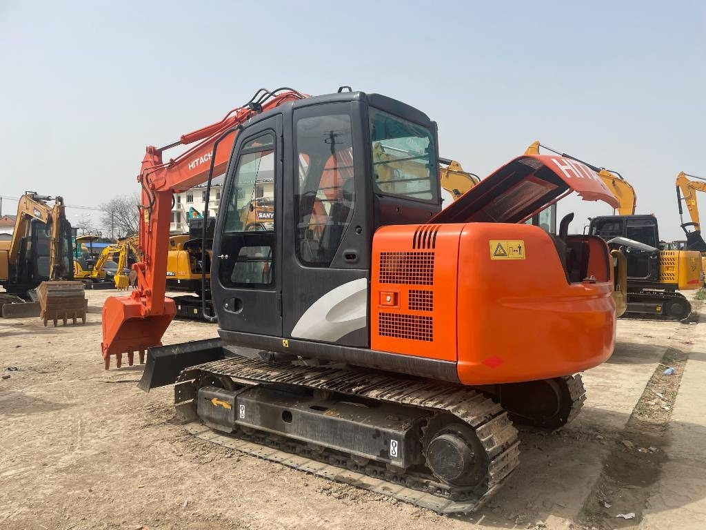 Hitachi ZX 70 - Мини-экскаватор: фото 3 Hitachi ZX 70 - Мини-экскаватор: фото 3