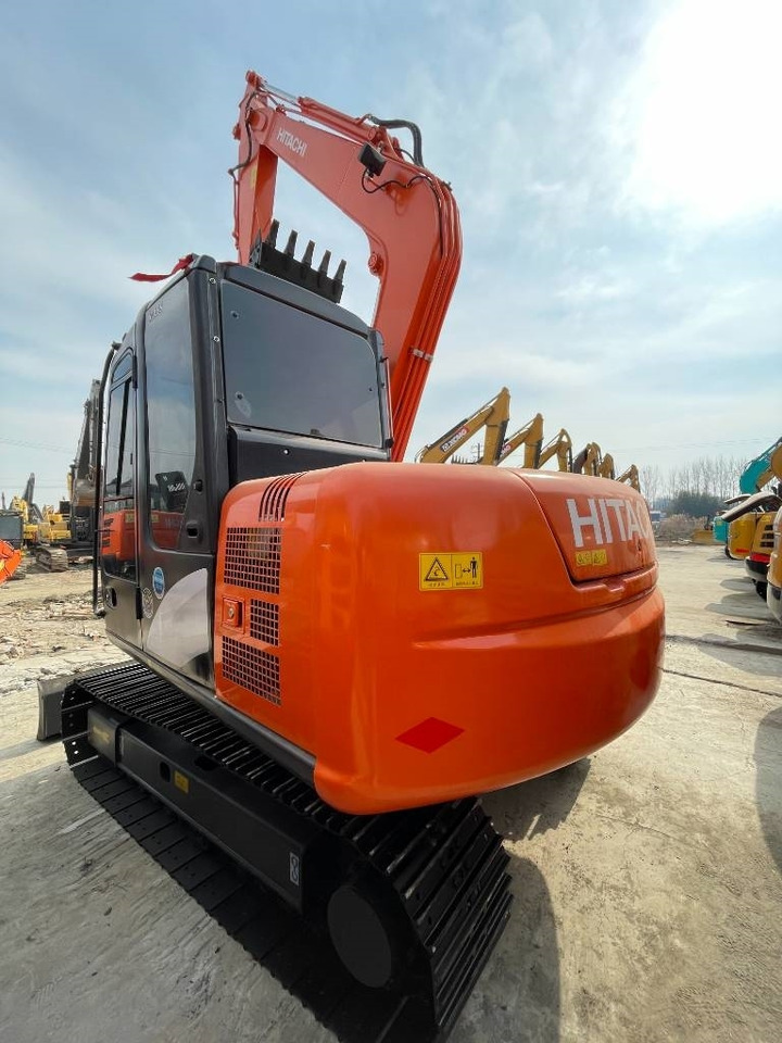Hitachi ZX 70 - Мини-экскаватор: фото 3 Hitachi ZX 70 - Мини-экскаватор: фото 3