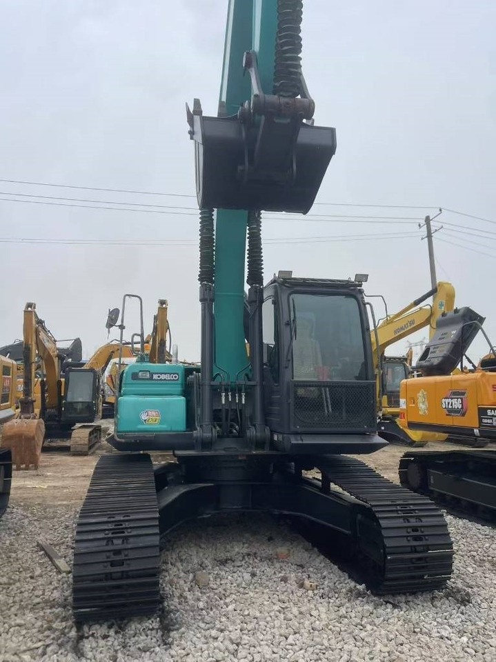 Kobelco SK 200 - Гусеничный экскаватор: фото 2 Kobelco SK 200 - Гусеничный экскаватор: фото 2