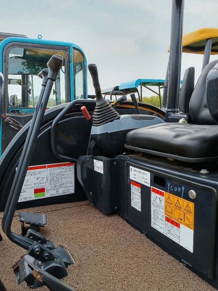 Komatsu PC 35 - Гусеничный экскаватор: фото 5 Komatsu PC 35 - Гусеничный экскаватор: фото 5