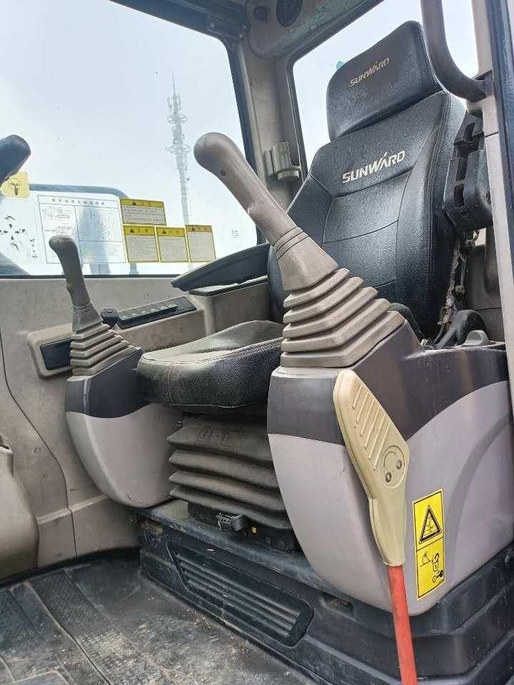 Sunward SWE 130 E - Гусеничный экскаватор: фото 4 Sunward SWE 130 E - Гусеничный экскаватор: фото 4