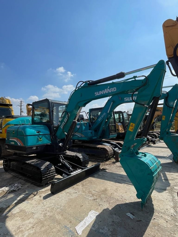 Sunward SWE 60 - Мини-экскаватор: фото 3 Sunward SWE 60 - Мини-экскаватор: фото 3