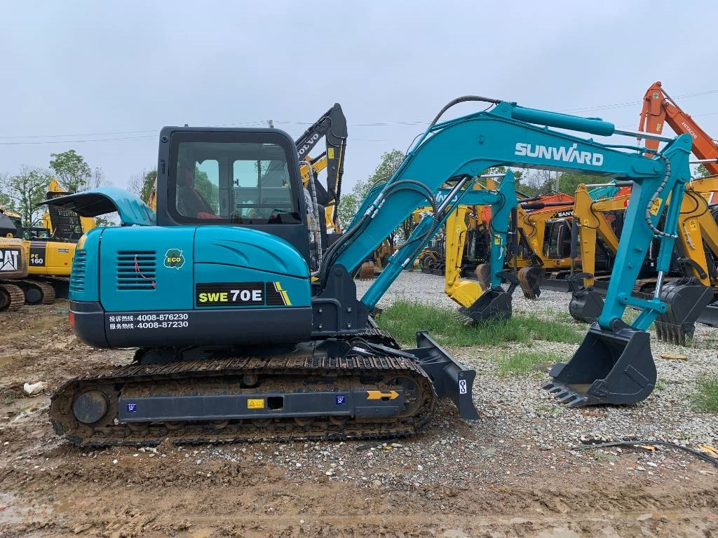 Sunward SWE 70 - Гусеничный экскаватор: фото 4 Sunward SWE 70 - Гусеничный экскаватор: фото 4
