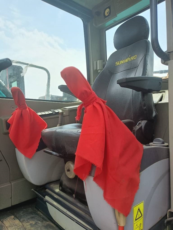 Sunward SWE 90 - Гусеничный экскаватор: фото 3 Sunward SWE 90 - Гусеничный экскаватор: фото 3