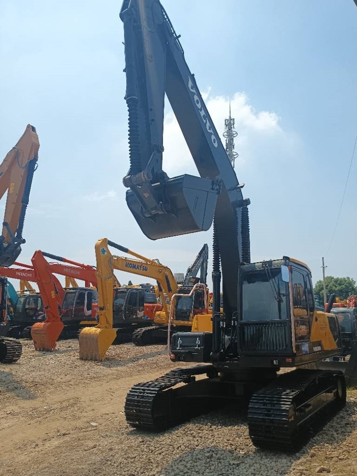 Volvo EC 240 - Гусеничный экскаватор: фото 4 Volvo EC 240 - Гусеничный экскаватор: фото 4