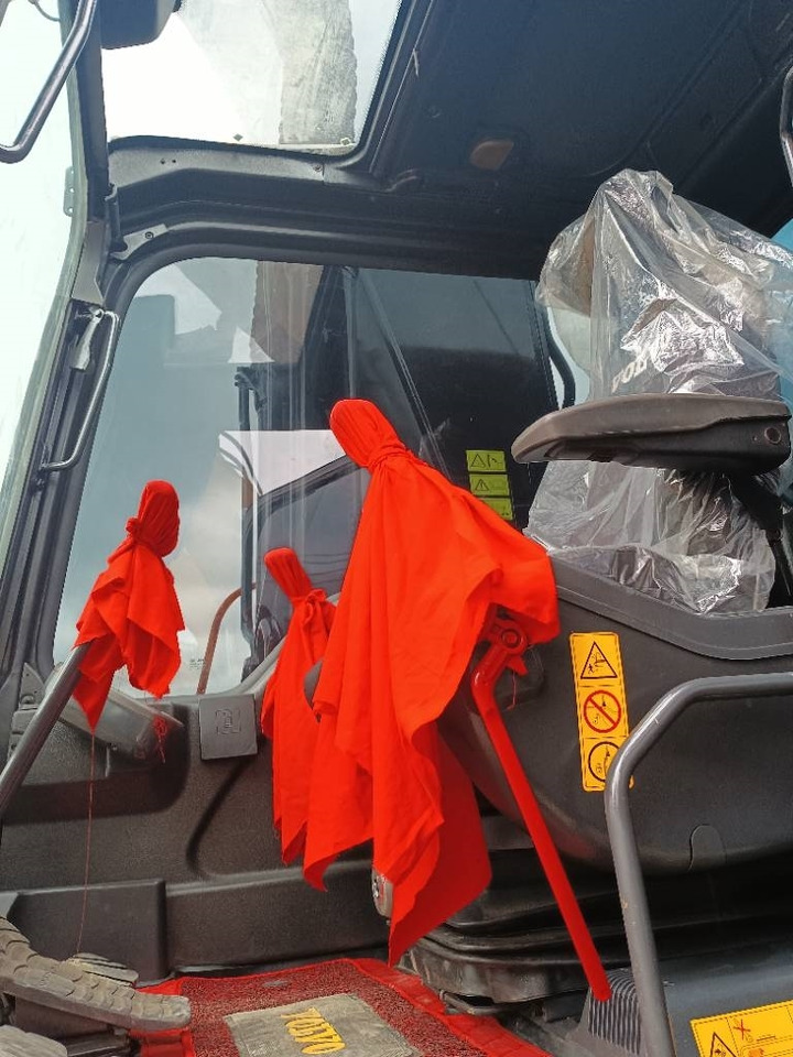 Volvo EC 290 - Гусеничный экскаватор: фото 3 Volvo EC 290 - Гусеничный экскаватор: фото 3