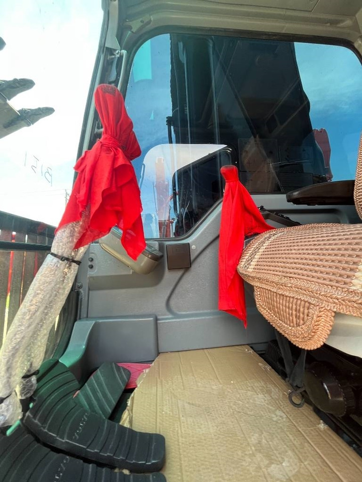 Volvo EC 290 - Гусеничный экскаватор: фото 3 Volvo EC 290 - Гусеничный экскаватор: фото 3