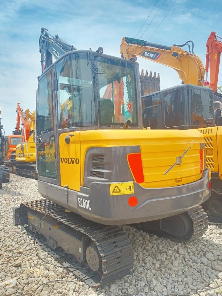 Volvo EC 60 - Гусеничный экскаватор: фото 3 Volvo EC 60 - Гусеничный экскаватор: фото 3