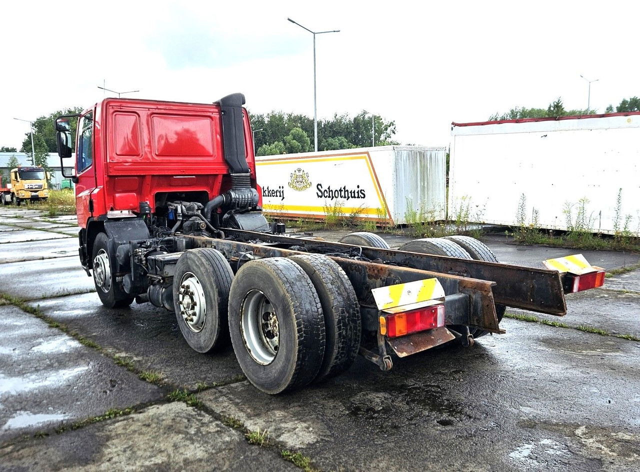 DAF CF 75.250 6x2 - Грузовик-шасси: фото 4 DAF CF 75.250 6x2 - Грузовик-шасси: фото 4