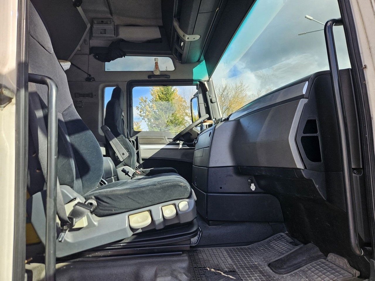 Тягач MAN TGX 18.440 intarder - automatic - 2009 year: фото 9