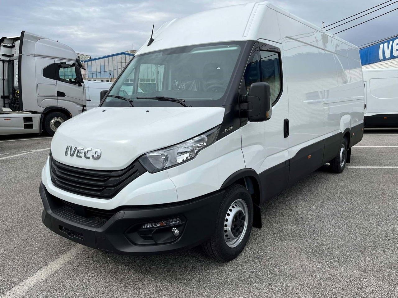 Iveco DAILY VAN, 2,3D 156k, 35S16 V - Цельнометаллический фургон: фото 1 Iveco DAILY VAN, 2,3D 156k, 35S16 V - Цельнометаллический фургон: фото 1