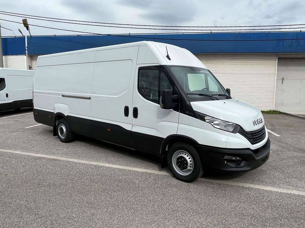 Iveco DAILY VAN, 2,3D 156k, 35S16 V - Цельнометаллический фургон: фото 3 Iveco DAILY VAN, 2,3D 156k, 35S16 V - Цельнометаллический фургон: фото 3