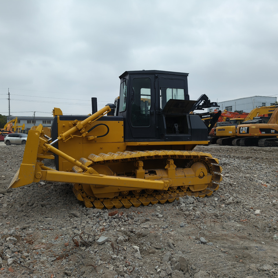 KOMATSU D65EX - Бульдозер: фото 4 KOMATSU D65EX - Бульдозер: фото 4