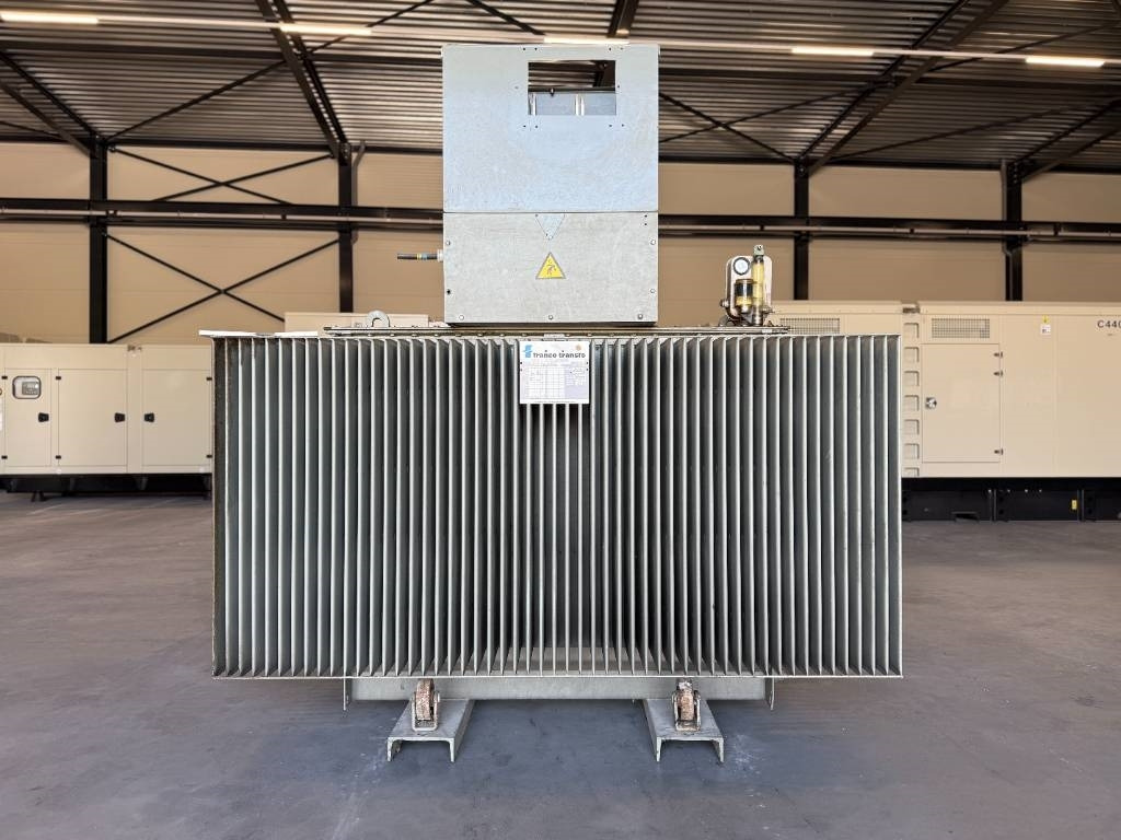 Merlin Gerin France Transfo DYN11 OIL 1600 kVA 380V/16kV - Строительное оборудование: фото 1 Merlin Gerin France Transfo DYN11 OIL 1600 kVA 380V/16kV - Строительное оборудование: фото 1