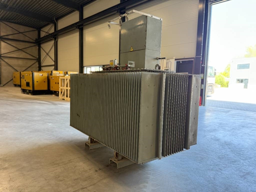 Merlin Gerin France Transfo DYN11 OIL 1600 kVA 380V/16kV - Строительное оборудование: фото 3 Merlin Gerin France Transfo DYN11 OIL 1600 kVA 380V/16kV - Строительное оборудование: фото 3