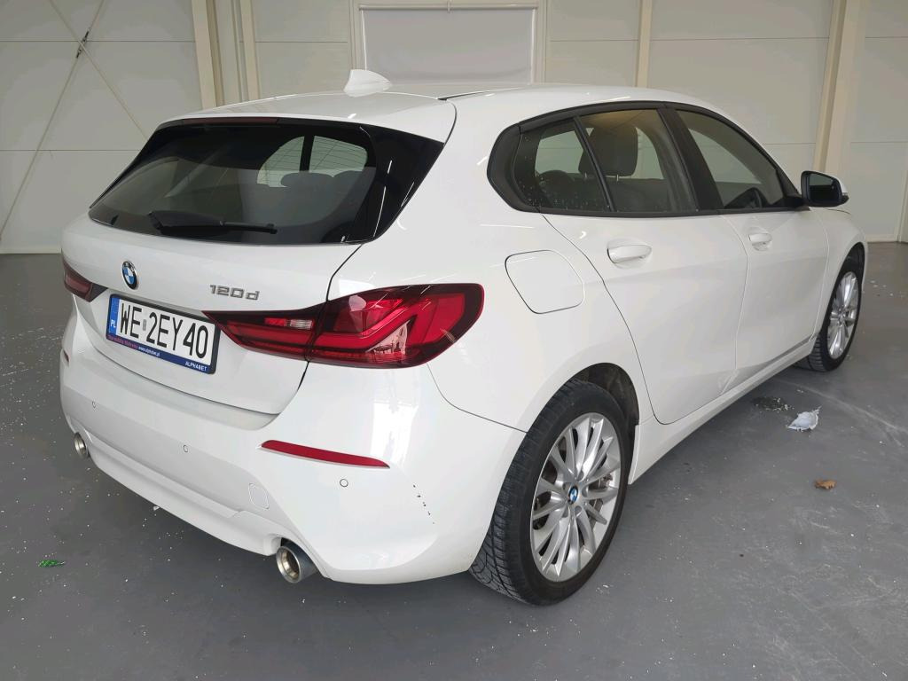 BMW SERIA 1 HATCHBACK - Легковой автомобиль: фото 3 BMW SERIA 1 HATCHBACK - Легковой автомобиль: фото 3