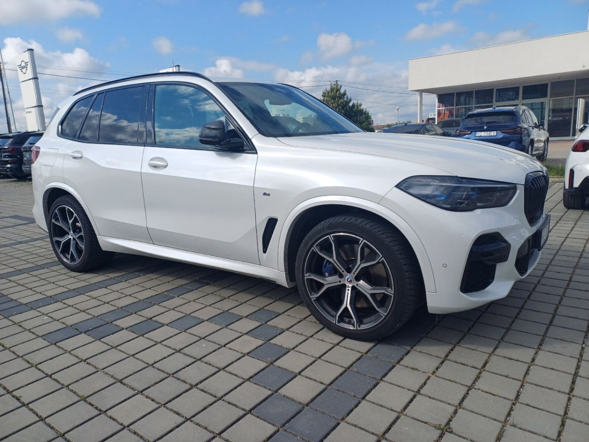 Внедорожник BMW X5 SUV: фото 1