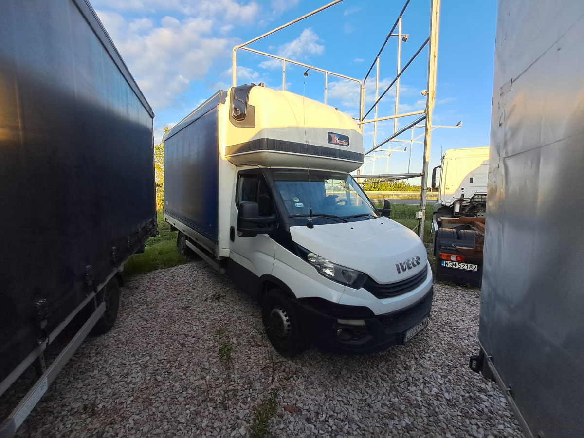 IVECO 35S18 PLANDEKA - Тентованный фургон: фото 1 IVECO 35S18 PLANDEKA - Тентованный фургон: фото 1