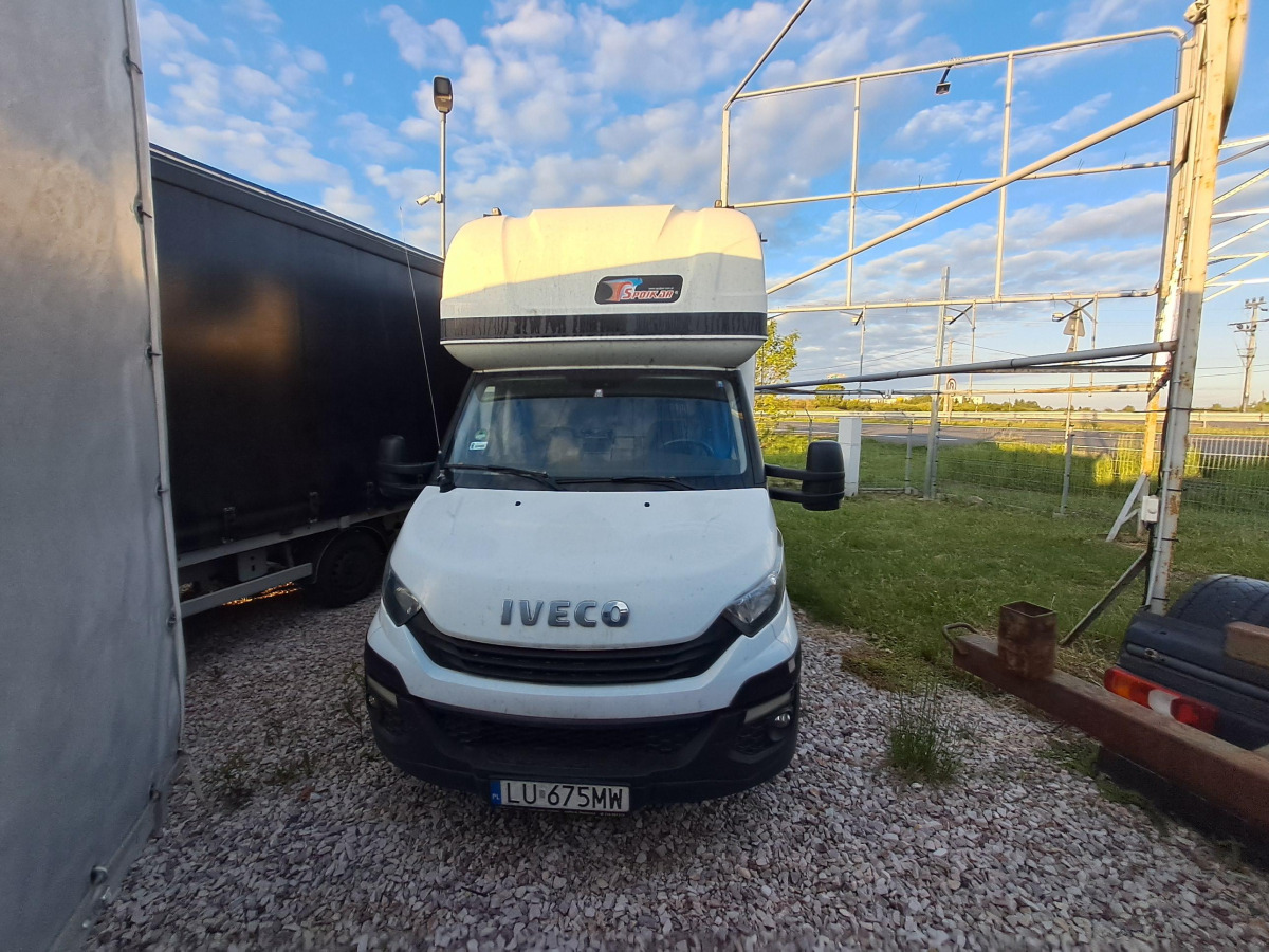 IVECO 35S18 PLANDEKA - Тентованный фургон: фото 2 IVECO 35S18 PLANDEKA - Тентованный фургон: фото 2